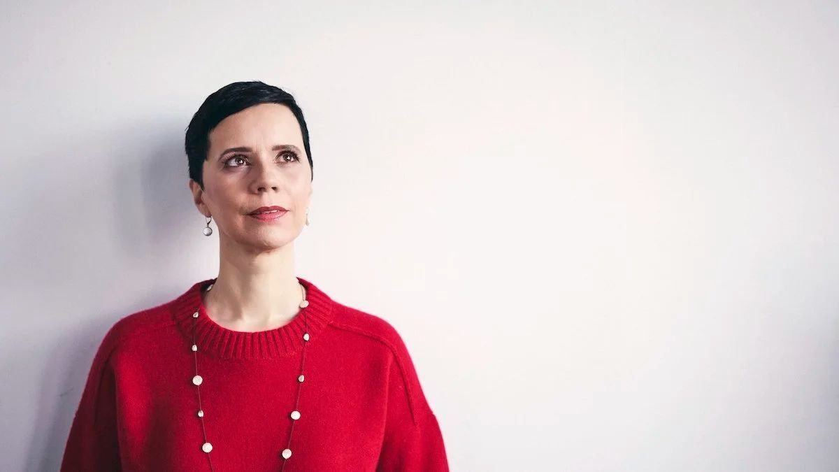 Personal branding photograph of Ana Melikian, Speaker & podcast host