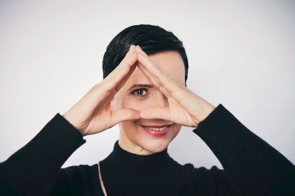 Personal branding photograph of Ana Melikian, Speaker & podcast host