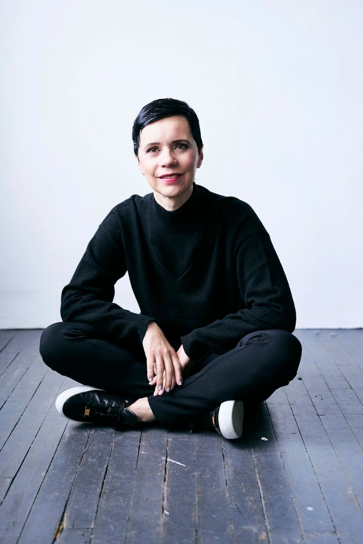 Personal branding photograph of Ana Melikian, Speaker & podcast host