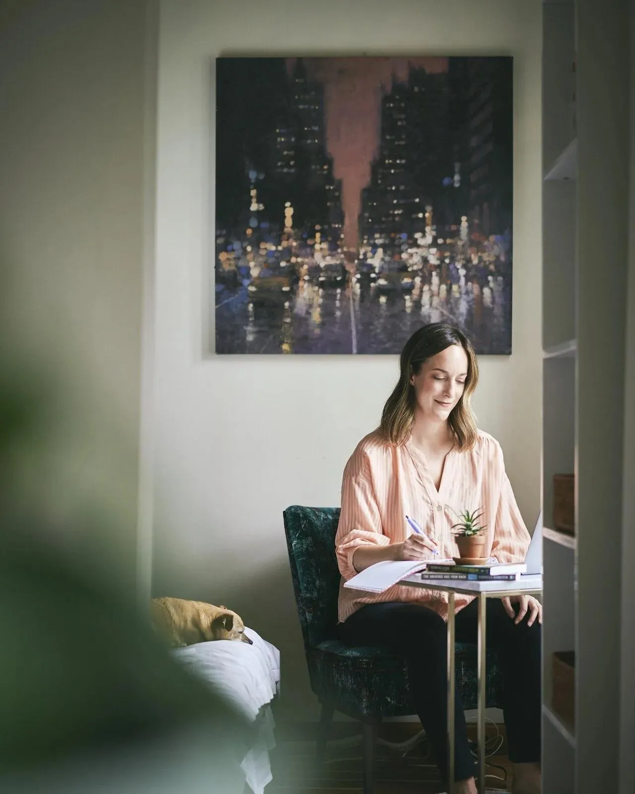 Dani wanted to capture some ‘day in the life’ photos, where she can share her process as an author.